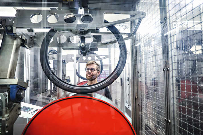 Bei DT Swiss kommt dem Testen der Laufräder eine wichtige Rolle zu. So kann auch das maximale Systemgewicht definiert werden.