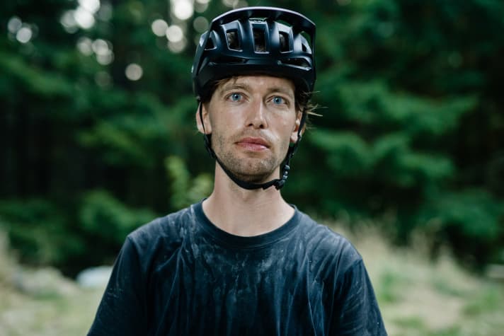 The effort is written all over his face and his salt-encrusted shirt: 17,925 metres of altitude in one tour!