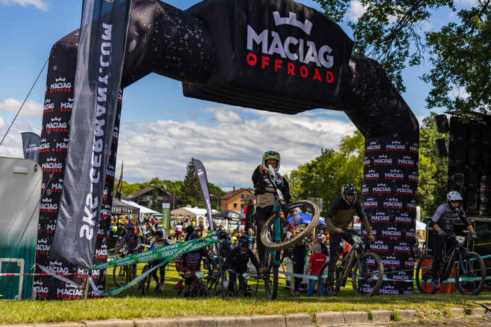 Junge, spar dir die Kräfte, es geht doch gerade erst los.