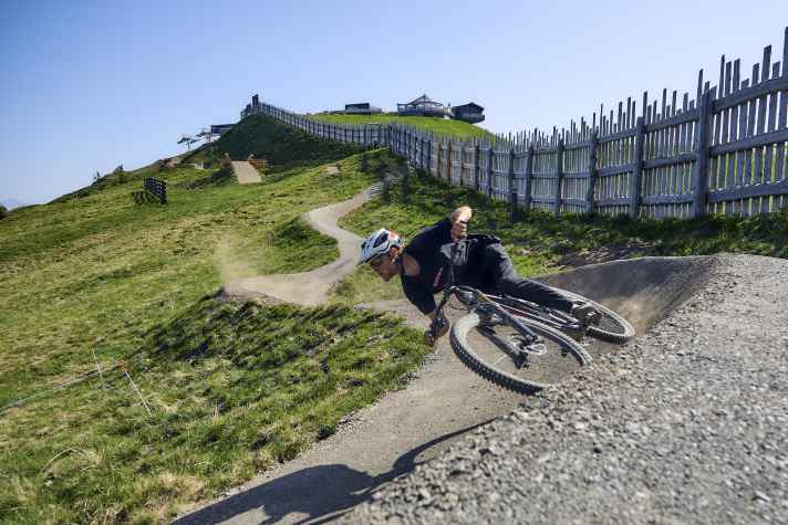 Und so sieht die neue Sky Line bei schönem Wetter aus. Abfahrtslänge: 6,5 Kilometer!