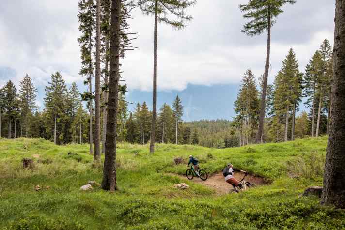 In den oberen Abschnitten des Stuanbruch-Trails wird schon länger an mehr Flow gearbeitet.