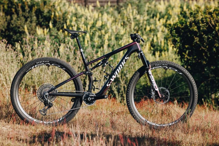 Nicht nur aufgrund des Algorithmus-gesteuerten Flight Attendant Fahrwerks soll das neue Specialized Epic ein Sprung in die Zukunft des Cross Country-Mountainbikens sein.