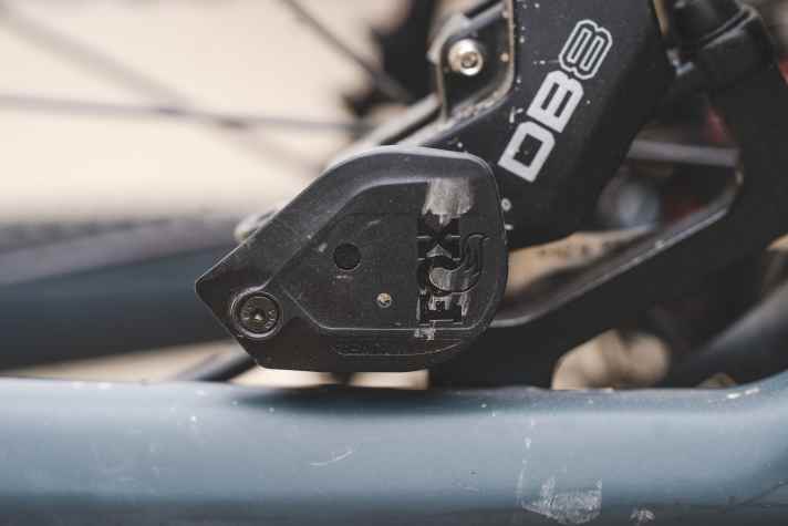 Fox's sensors read the terrain 400 times per second. The damper makes significantly fewer setup adjustments.