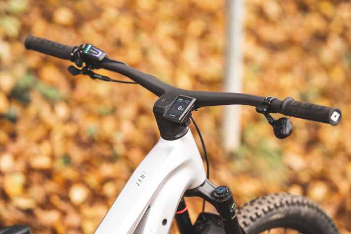 Superleicht und schlank im Design, das sind die Vorteile von One-Piece-Cockpits. Doch die Einstellbarkeit leidet.