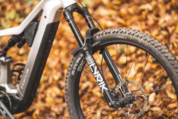 Die Rockshox Lyrik stammt aus der hochwertigen Ultimate-Baureihe.