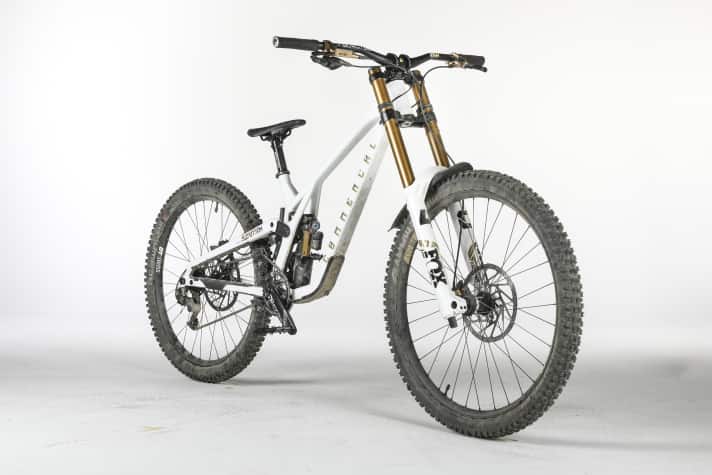 Test bike: Commencal Supreme DH V5: aluminium bike with high-pivot construction