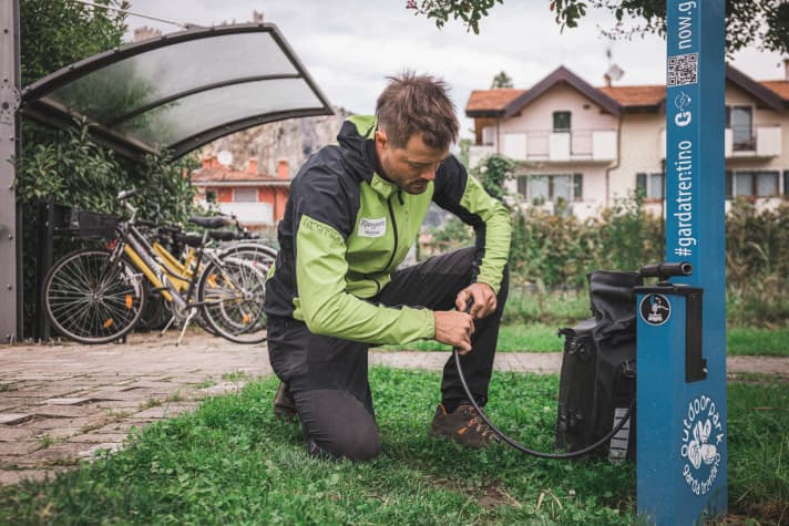 Das Projekt “Outdoor Park Garda Trentino” läuft seit 2009 und soll die Region sicherer sowie attraktiver für Outdoor-Sportler machen. Mountainbiker sind dabei eine wichtige Zielgruppe.