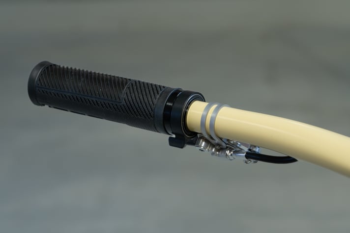 Who sees remote for the dropper post? The Zirbel Twister WE03 are absolute minimalism.