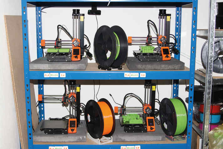 Anyone who develops their own products also wants to build their own prototypes: There are plenty of 3D printers at Akku Vision.
