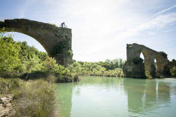 Da kapituliert selbst ein Profi-Trialer, der Bunnyhop wäre dann doch zu weit.