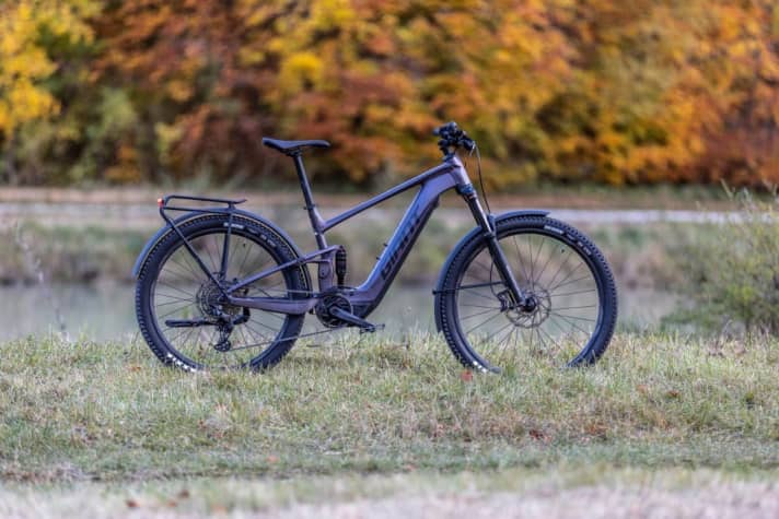 Giant Stance E+ EX: 625 Wh // 140/125 mm // 27.63 kg // 4299 euros.