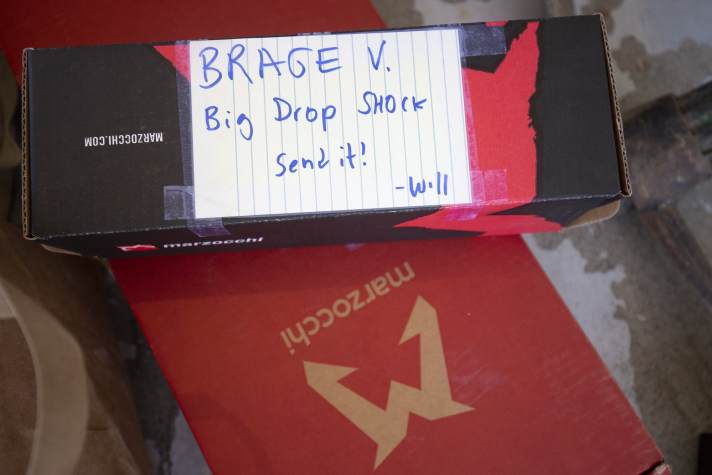 For the legendary Jah drop in the film "Nothing's for free", the Marzocchi boys prepared Brage's shocks with a special set-up.