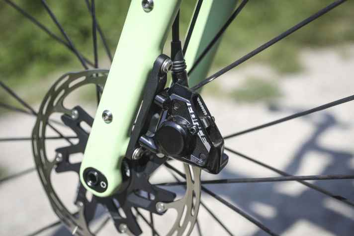 Die Neuauflage der Sram Force XPLR Bremse beißt kräftiger zu als ihr Vorgänger.