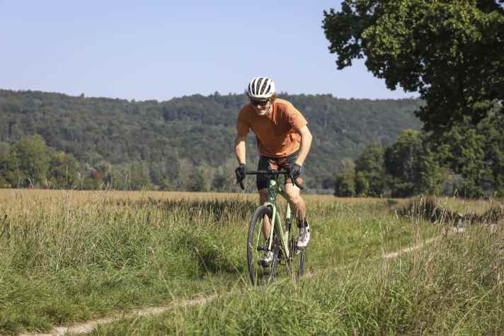 The fascination of gravel bikes is also linked to their light weight. The bikes from Alutech and Pivot break the nine-kilo mark.