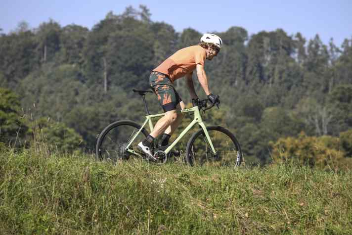 Macht auch außerhalb der USA eine gute Figur: Das Pivot Vault Team Force XPLR AXS.