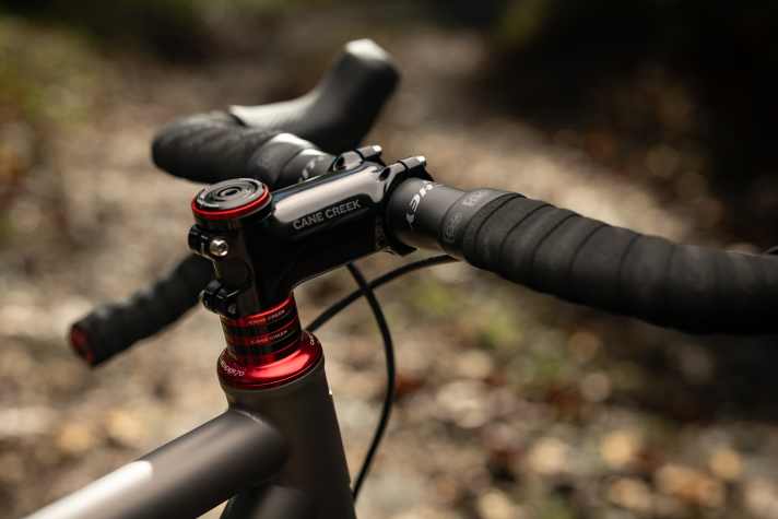 The new Cane Creek stem is available in elegant black.