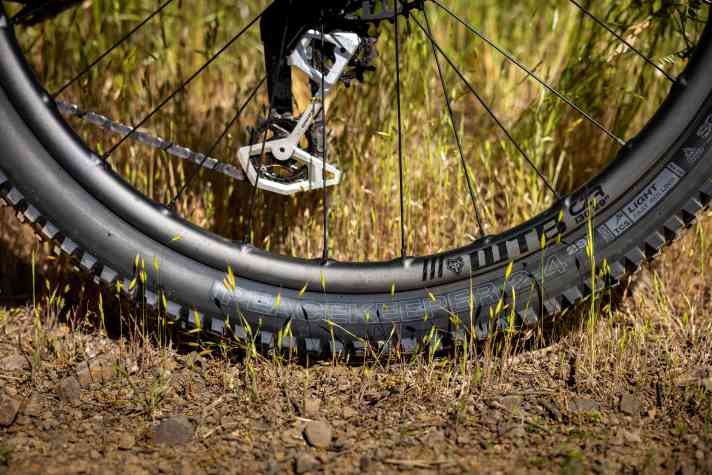 Mit dem SG2 Pannenschutz liegt das Gewicht um 1000 Gramm.