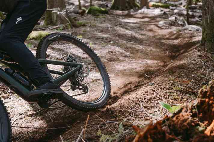 A wheel doesn't have it easy, especially on the rear wheel. Roval promises a lifetime guarantee on the expensive carbon rims.