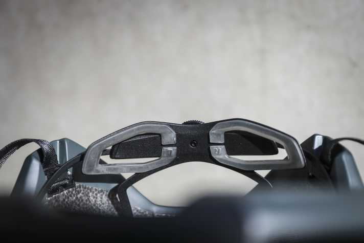 Rubberised neck support for increased comfort