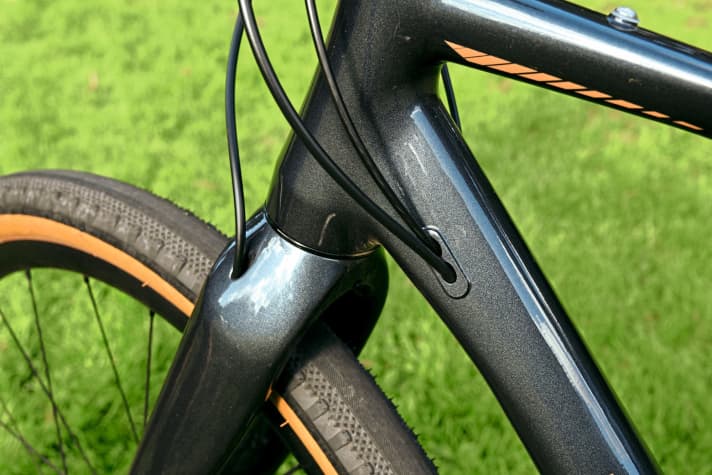 Hydroformed tubes made from triple-butted aluminium, TIG-welded with ground seams - it doesn't always have to be carbon.