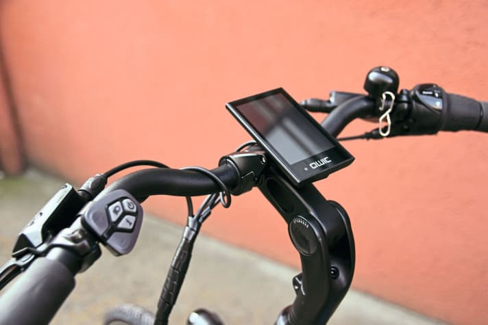 Ergonomie: fixes Display und verstellbarer Vorbau-Lenker-Kombi.