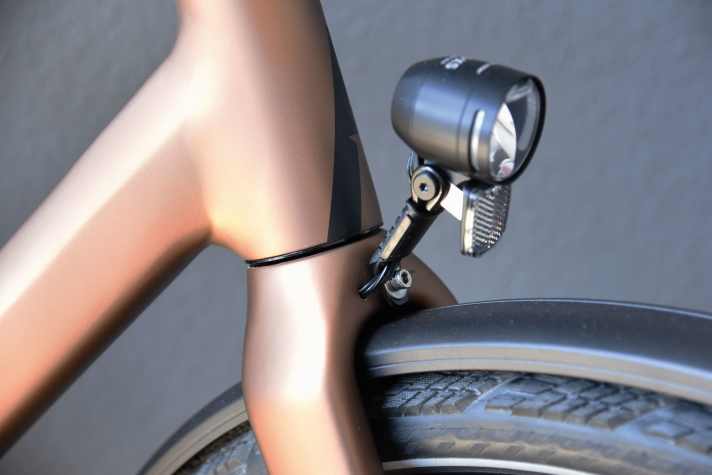 Am Rose verlaufen sogar die Lichtkabel im Rahmenset, das sorgt Verwitterung und Beschädigungen wirksam vor!