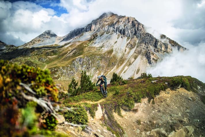 At lofty heights, dolomite rock: wind and weather have modelled a world of its own on the Grand Chavalard.