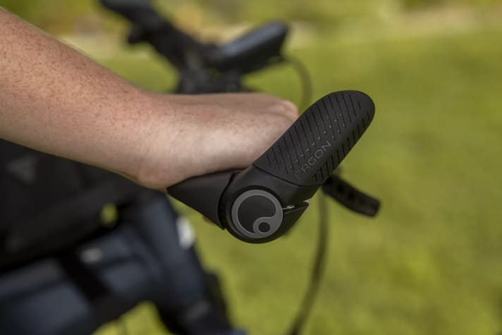 No more hand problems? According to Ergon, the wing shape of the GP Evo grips, available in two sizes, is perfectly adapted to the hand and ensures an almost complete form fit between hand and grip.