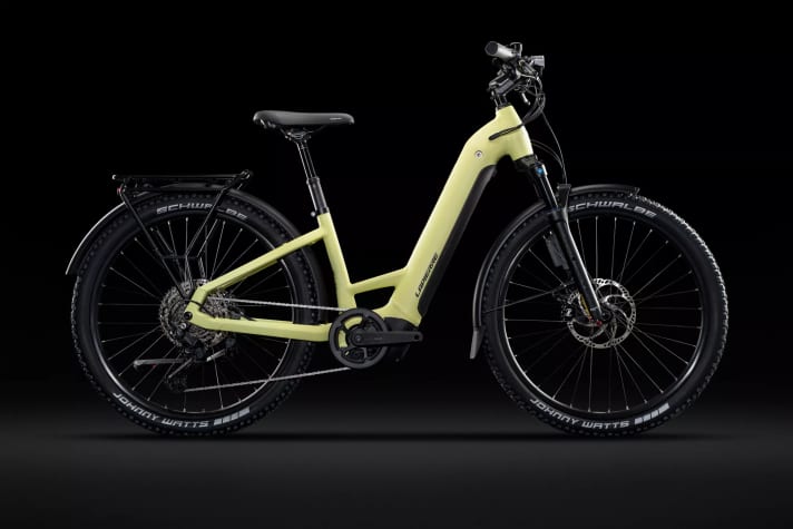 The E-Explorer series is available as a high-frame version or as a low-frame version with a low step-through as well as a full-suspension model for even more comfort on long journeys, optionally with a 600 or 800 Wh battery.