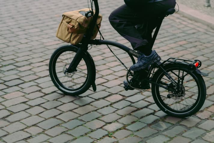 Brompton combines the e-Motiq drive system with a newly developed frame geometry.