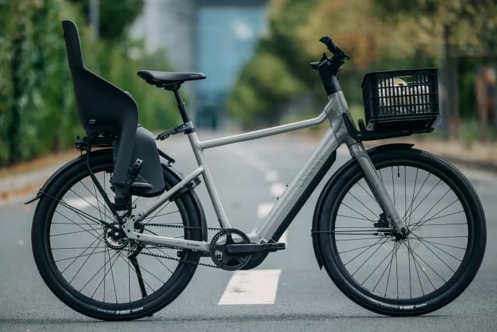Both models of the Canyon Citylite have a MIK HD luggage rack, which enables the mounting of child seats, baskets or panniers.