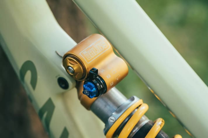 Die kompaktere Dämpfungseinheit macht den TXX 22M jetzt auch mit engeren Rahmenkonstruktionen kompatibel.