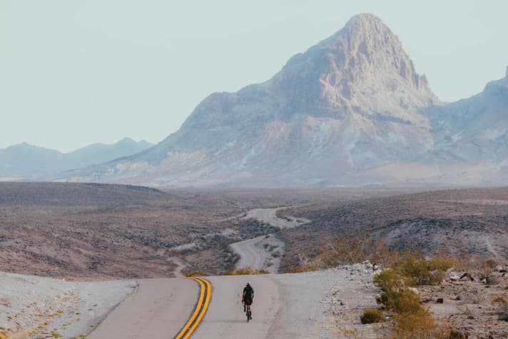 Pure nature: Lael Wilcox travelled through the hot deserts of Arizona and Nevada in the west of the USA.