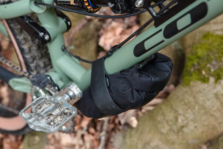 The bag blends subtly into the overall look. It is also waterproof, so the contents will definitely stay dry.