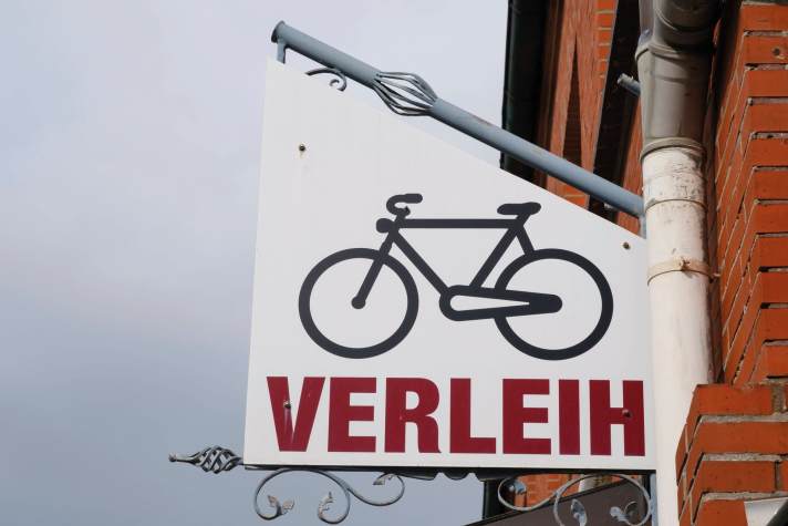 There are now good opportunities to hire a suitable bike in many holiday destinations.