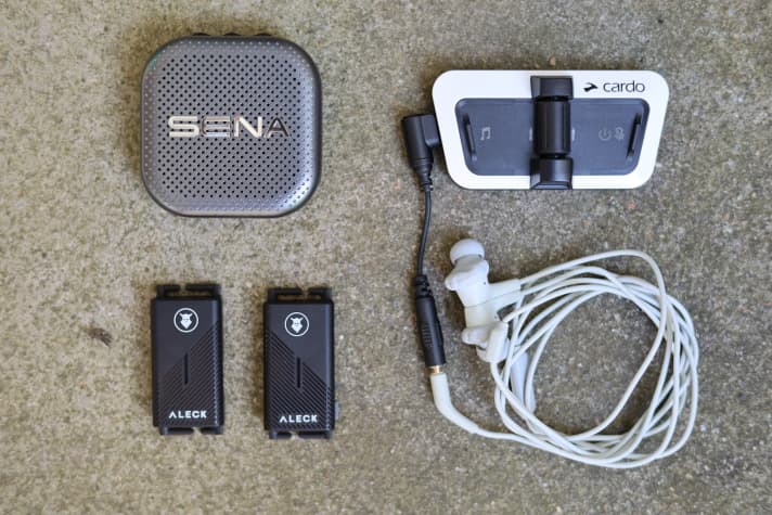 Intercom solutions from wireless and compact to robust and fully equipped: Aleck Punks, Cardo Packtalk Outdoor and Sena Talkie