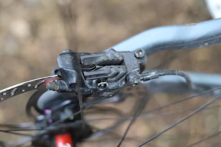 Unfortunately, the rattling of the pads is a well-known problem with Shimano brakes and the Merida One-Forty 6000 was not spared in our endurance test.
