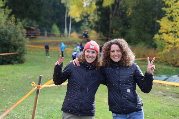 Anne Terpstra (right) with team-mate Caroline Bohé (left). The Ghost women bring their positive youth experiences in the club to the BIKE Youth Camp every year.