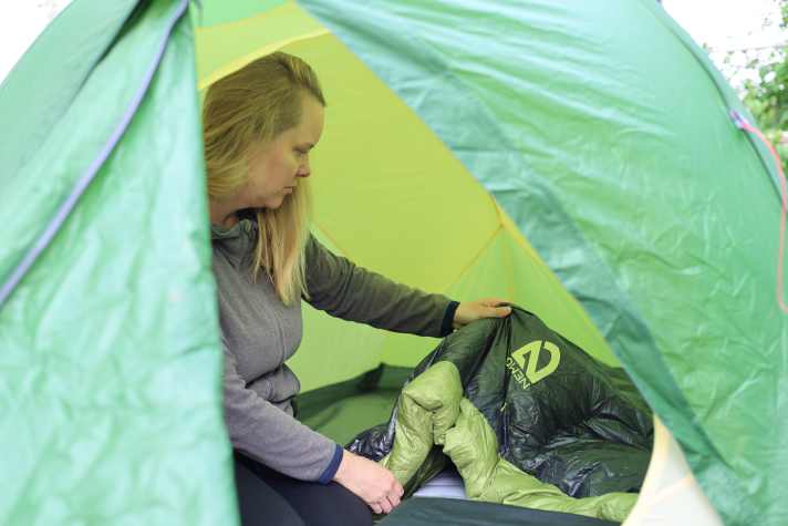 Initially there is still a lot of scepticism. The bikepacking equipment from Nemo looks delicate and should soon prove itself in the endurance test.