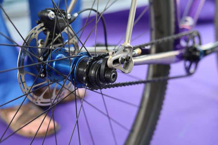 The Leovelo Jungle Hunt is the company founder's personal singlespeed bike and weighs just 9.3 kilos in a singlespeed construction with a steel frame.