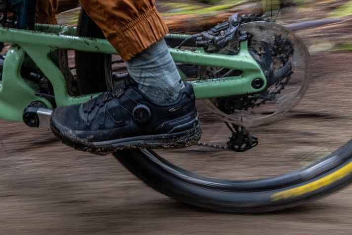 Hellion Boa: Das BOA Fit System mit Li2-Drehverschluss und TX4-Schnürsystem ermögliche eine genaue und gleichmäßige Einstellung der Passform. UVP: 210 Euro.