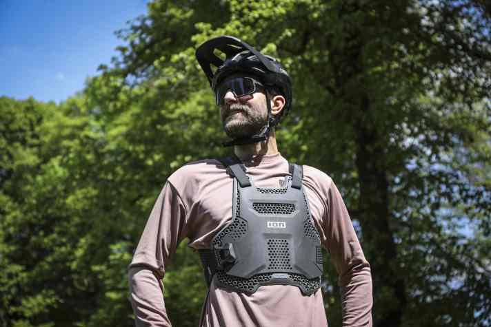 Looks martial, but is surprisingly comfortable to wear