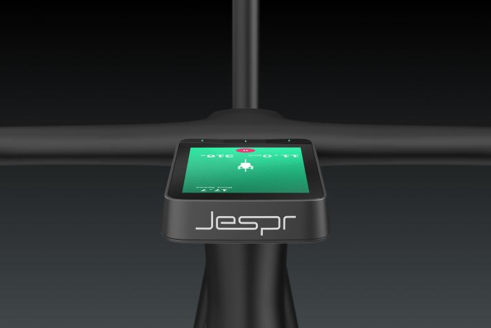 Der Schriftzug ist stylish, was das GPS-Navi kann, muss es in einem Test bei uns erst zeigen.