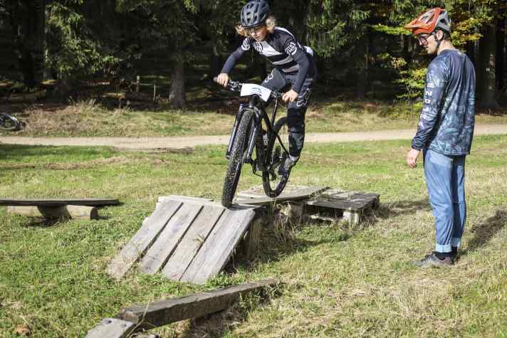 At the Ghost BIKE Cross Country Youth Camp, young bikers can enjoy the same riding technique training as the World Cup pros.