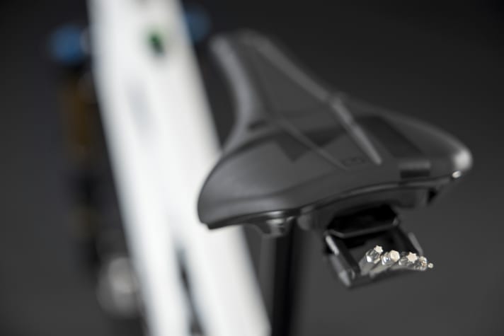 Also on board as standard: a multi-tool under the saddle.