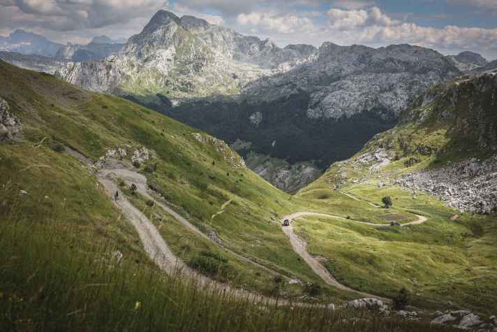 In den Bergen von Montenegro wird es dann schon mal einsam.