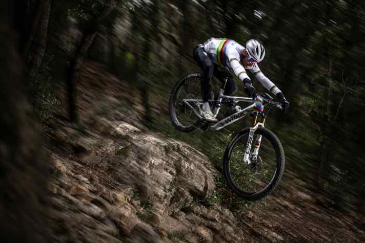 Wenig Rollwiderstand, viel Grip: Dadurch sollen sich die Cross Country-Reifen von Specialized auszeichnen.