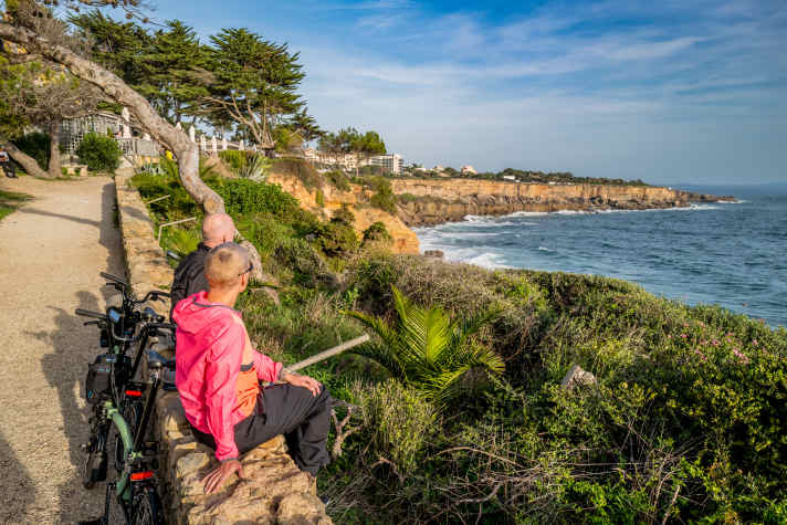 Cacais bietet einige der schönsten Plätze, um den Atlantik in seiner ganzen Pracht zu erleben.