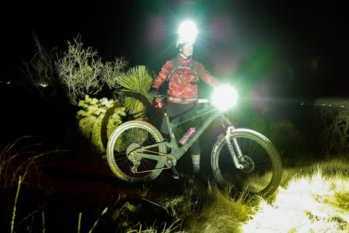 BIKE reporter Henri Lesewitz at the cult race 24 Hours in the old Pueblo in Arizona: The ultimate hardcore test for the Lupine SL AX.