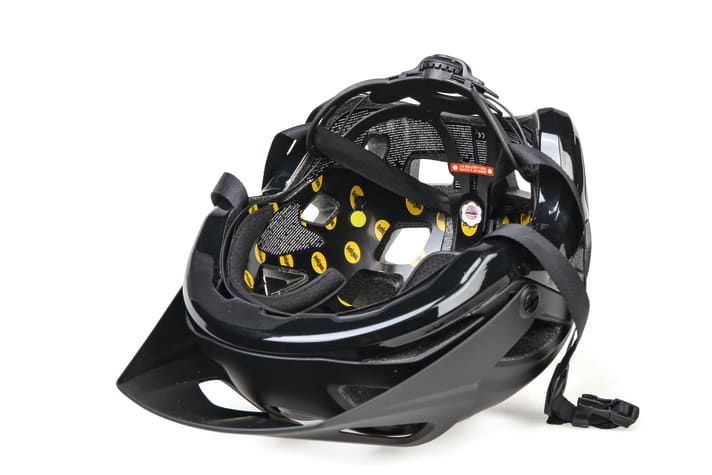 Same helmet, better protection. With MIPS, the Impala achieves better values on the test bench
